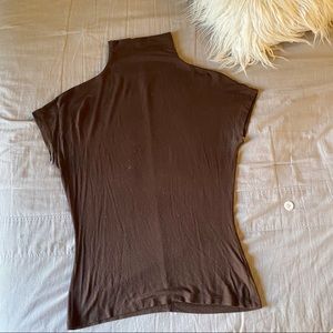 Short sleeve turtleneck top